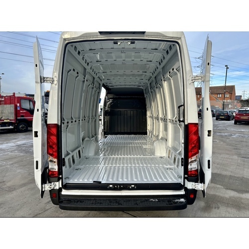 Iveco Daily Panel Van 35S14A8V L4H2