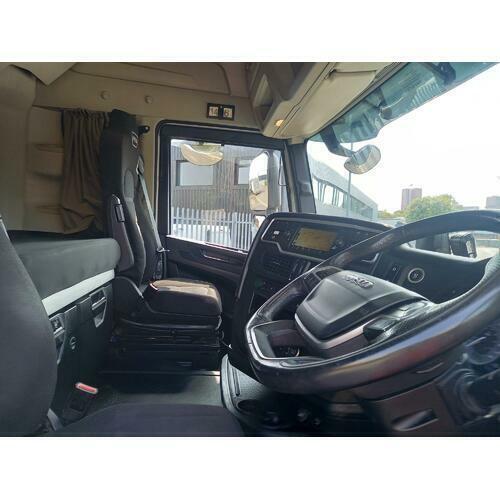 IVECO S-WAY AS440S53 TX/FP 6X2 530HP FULL AIR SUSPENSION