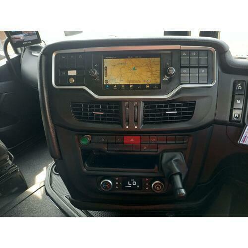 IVECO S-WAY AS440S53 TX/FP 6X2 530HP FULL AIR SUSPENSION