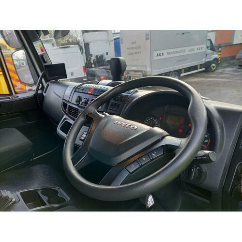 IVECO EUROCARGO ML18E250 HP 28FT BOX & TAILLIFT 