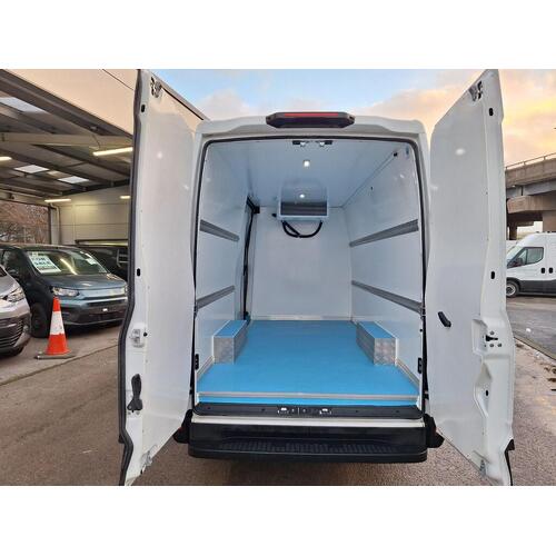 IVECO Daily 35S14 140HP 3520L Refrigerated Panel Van  