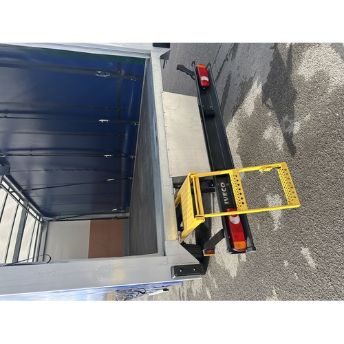 IVECO Eurocargo 7.5T Curtainsider Sleeper