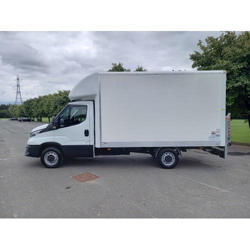 IVECO Daily Driveaway Luton LWB