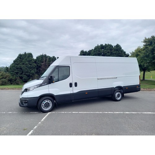 IVECO Daily Panel Van LWB High Roof Automatic