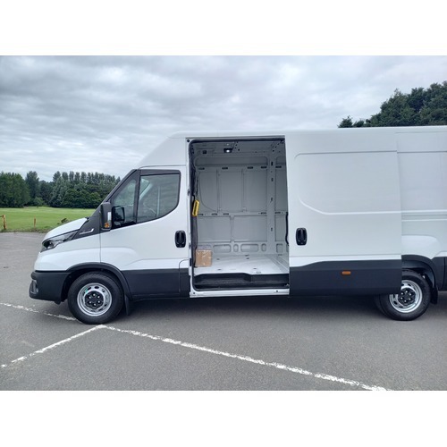 IVECO Daily Panel Van LWB High Roof Automatic